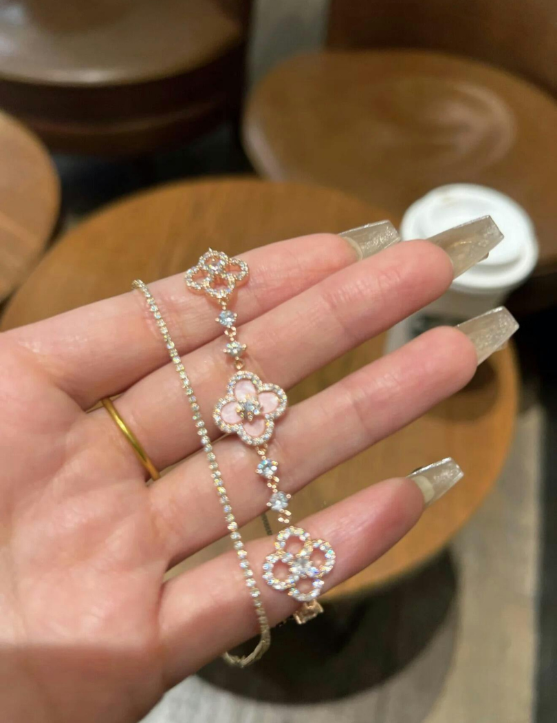 Sakura Cleef Bracelet